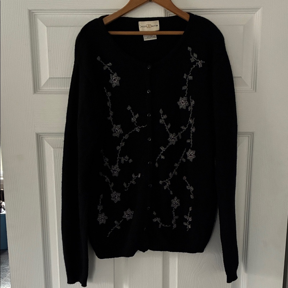 Jaclyn Smith Black Cardigan Sweater Size M Floral Beaded Embellishment